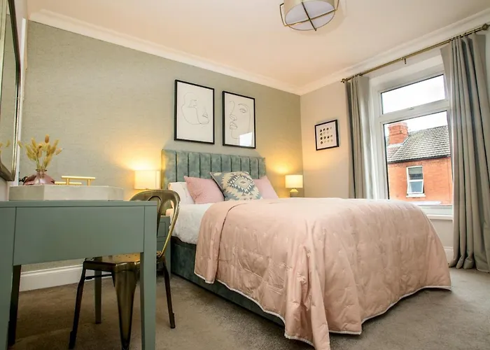 Pass The Keys Beautiful 3Bed Home With Parking In Cathedral Quarter