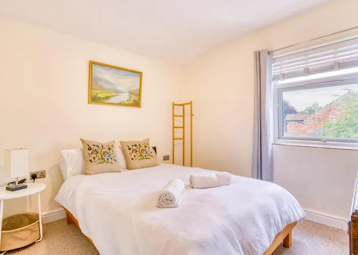 Pet Friendly Flat By The Castle Pass The Keys