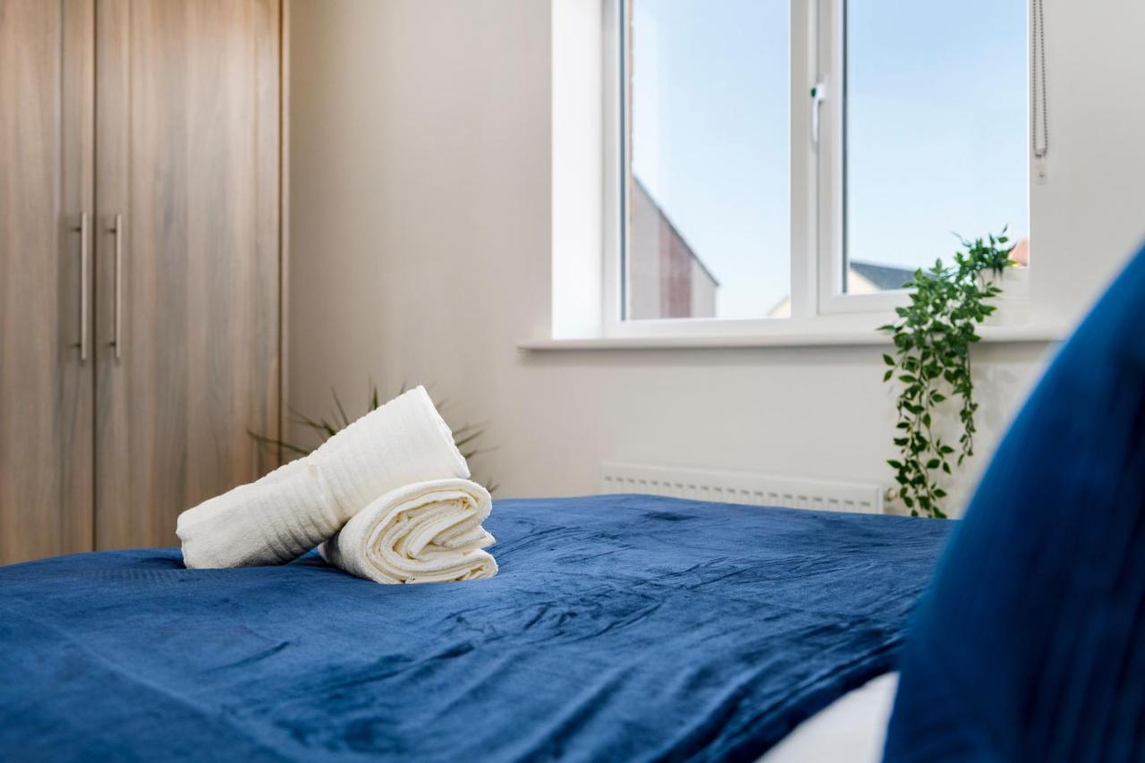 Guest house The Holt-Ideal For Contractors- Heartwarming 2 Bedrooms Apartment-Parking Lincoln
