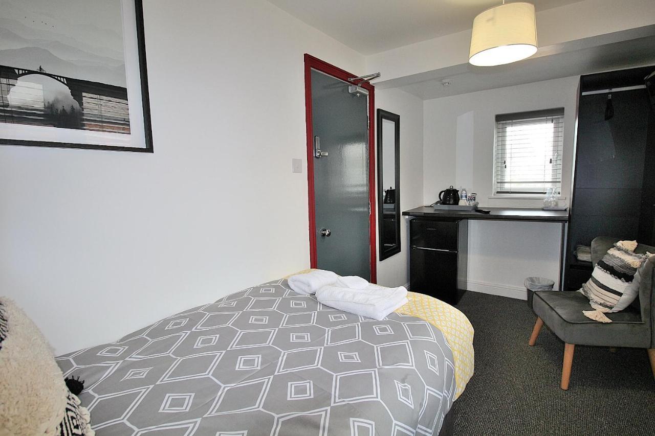 Hamilton Guest house *