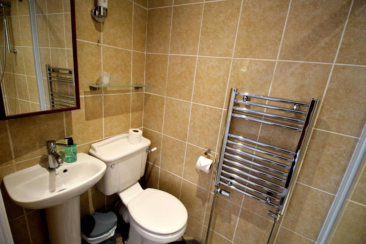 Hamilton Guest house *