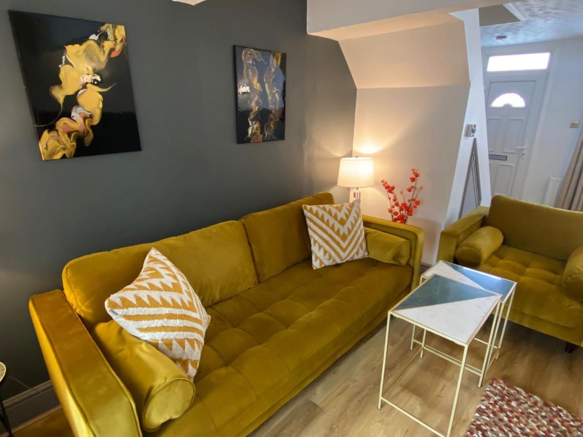 Stylish Uphill Townhouse Lincoln