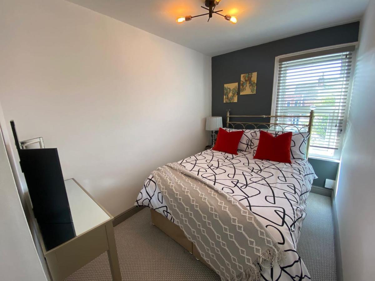 Stylish Uphill Townhouse Holiday home Lincoln