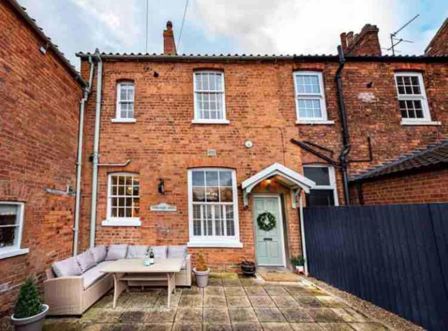 Choristers Mews: Luxury A Stones Throw From The Cathedral! Holiday home
