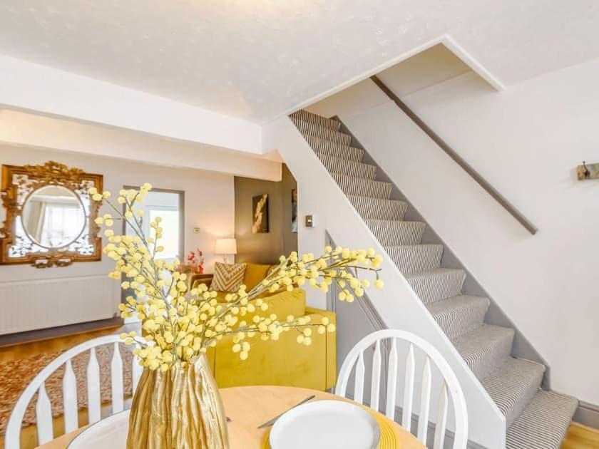 Stylish Uphill Townhouse Lincoln
