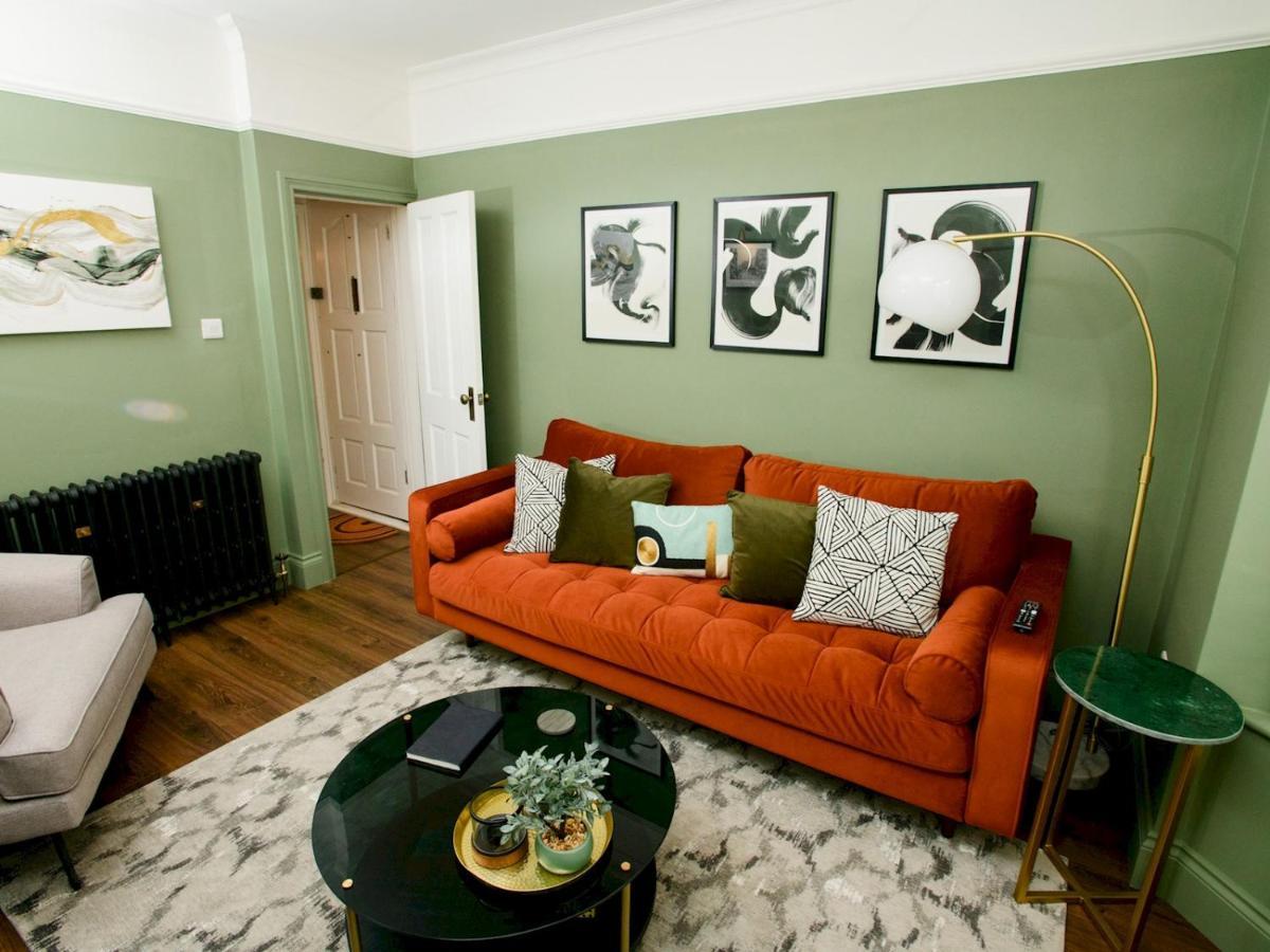 Pass The Keys Beautiful 3bed With Parking In Cathedral Quarter *