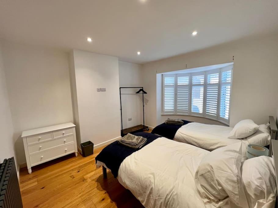 Holiday home Stylish 3 Bed House With Castle Views *