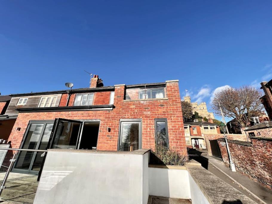 Stylish 3 Bed House With Castle Views * Lincoln