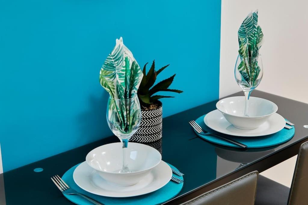 Swanky Centre Apartment