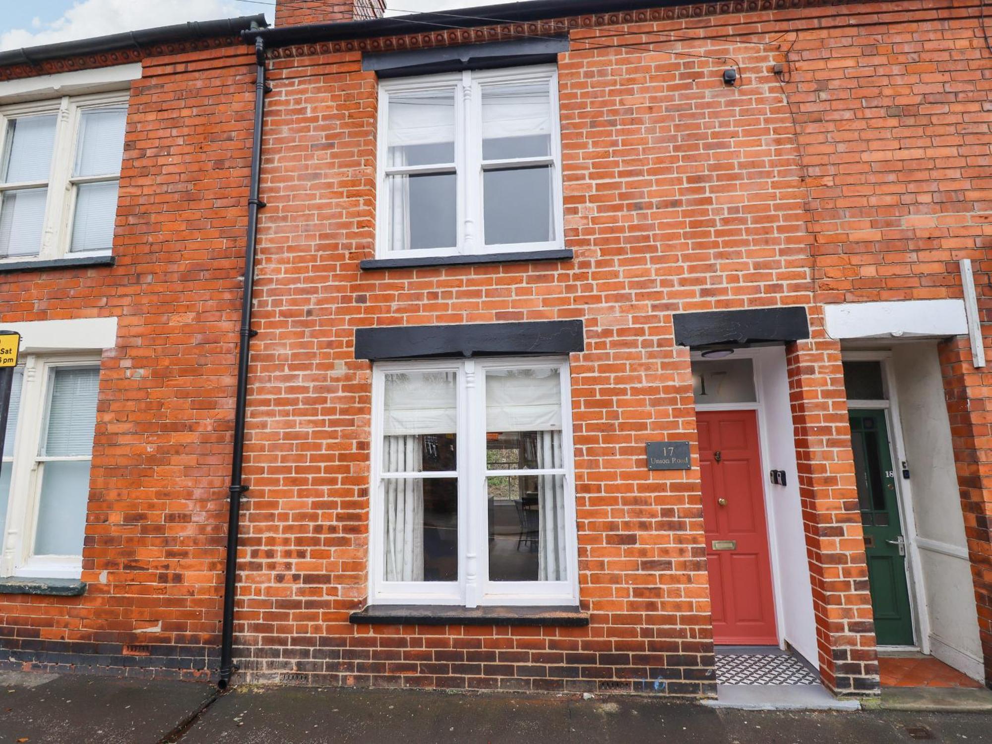 17 Union Road Basement * Lincoln