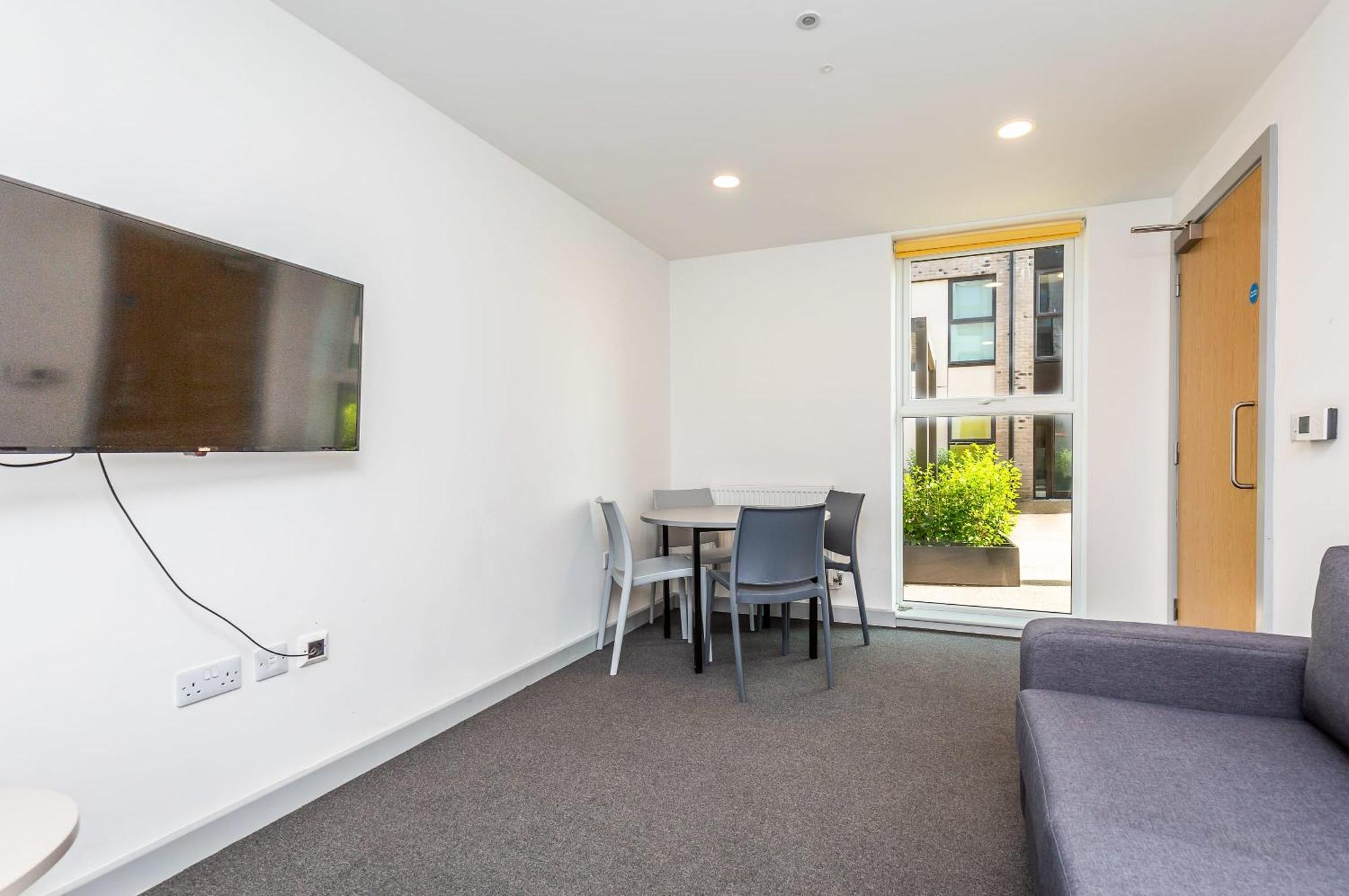 Holiday home Ensuite With Shared Kitchen, Close To Centre- 18 Above *