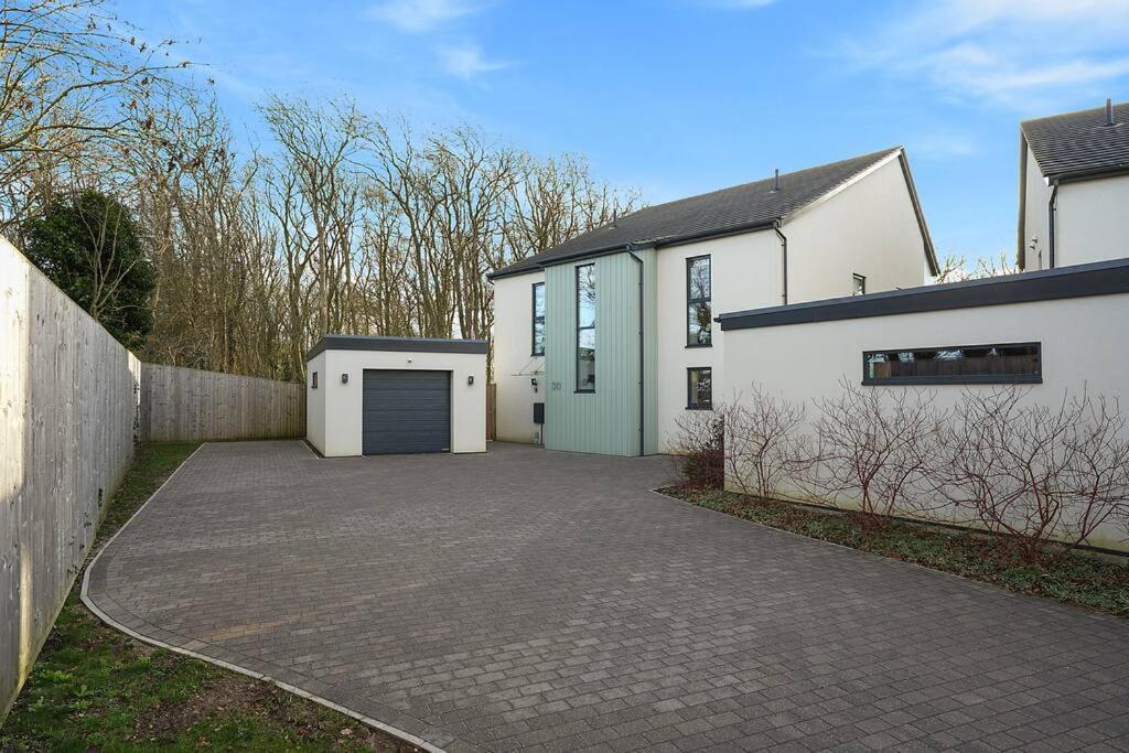 Casa de férias Spacious 4 Bed With Gym And Tennis Court Lincoln
