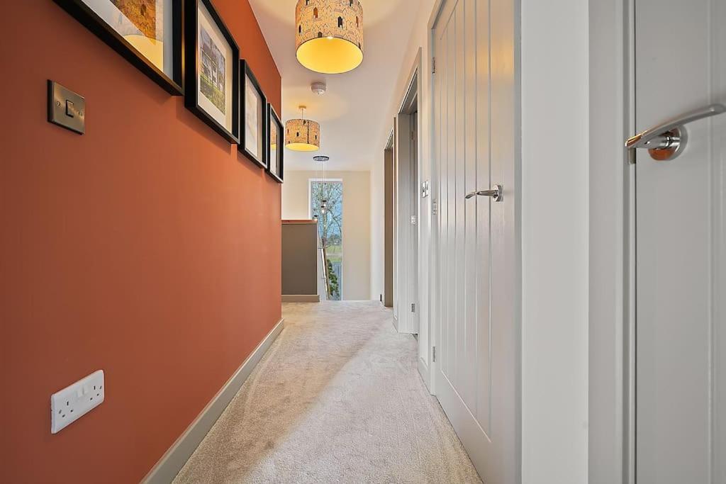 Casa de férias Spacious 4 Bed With Gym And Tennis Court Lincoln