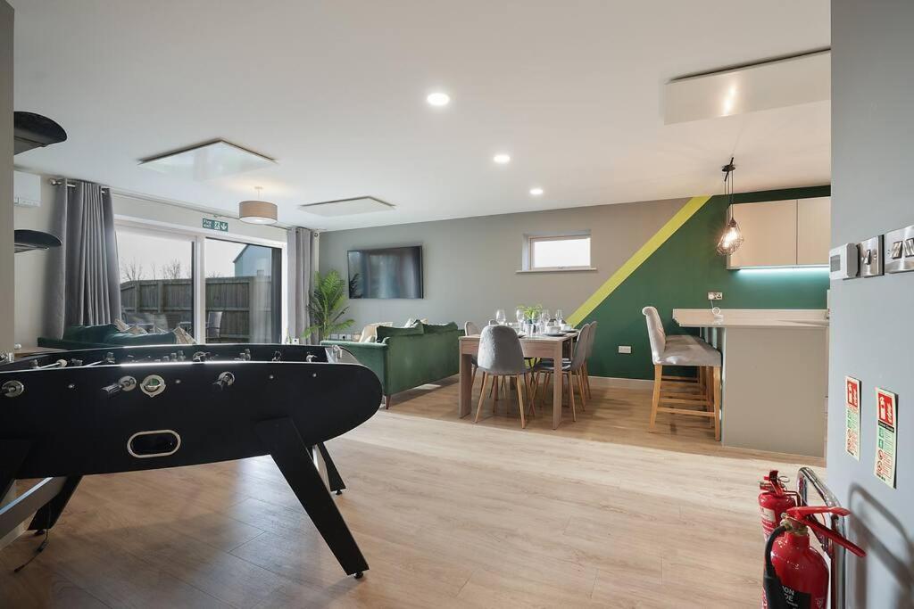 Casa de férias Spacious 4 Bed With Gym And Tennis Court Lincoln