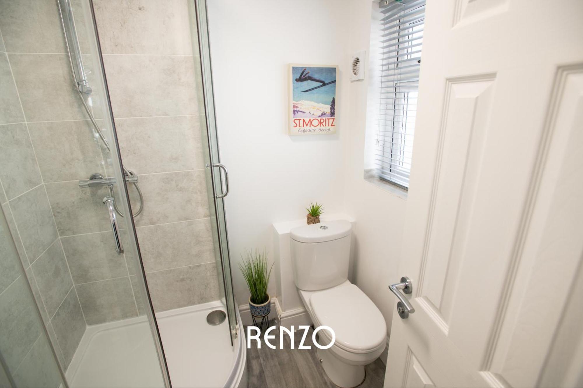 Cosy And Inviting 2-bed Townhouse In By Renzo, Free Wi-fi, Ideal For Contractors Lincoln
