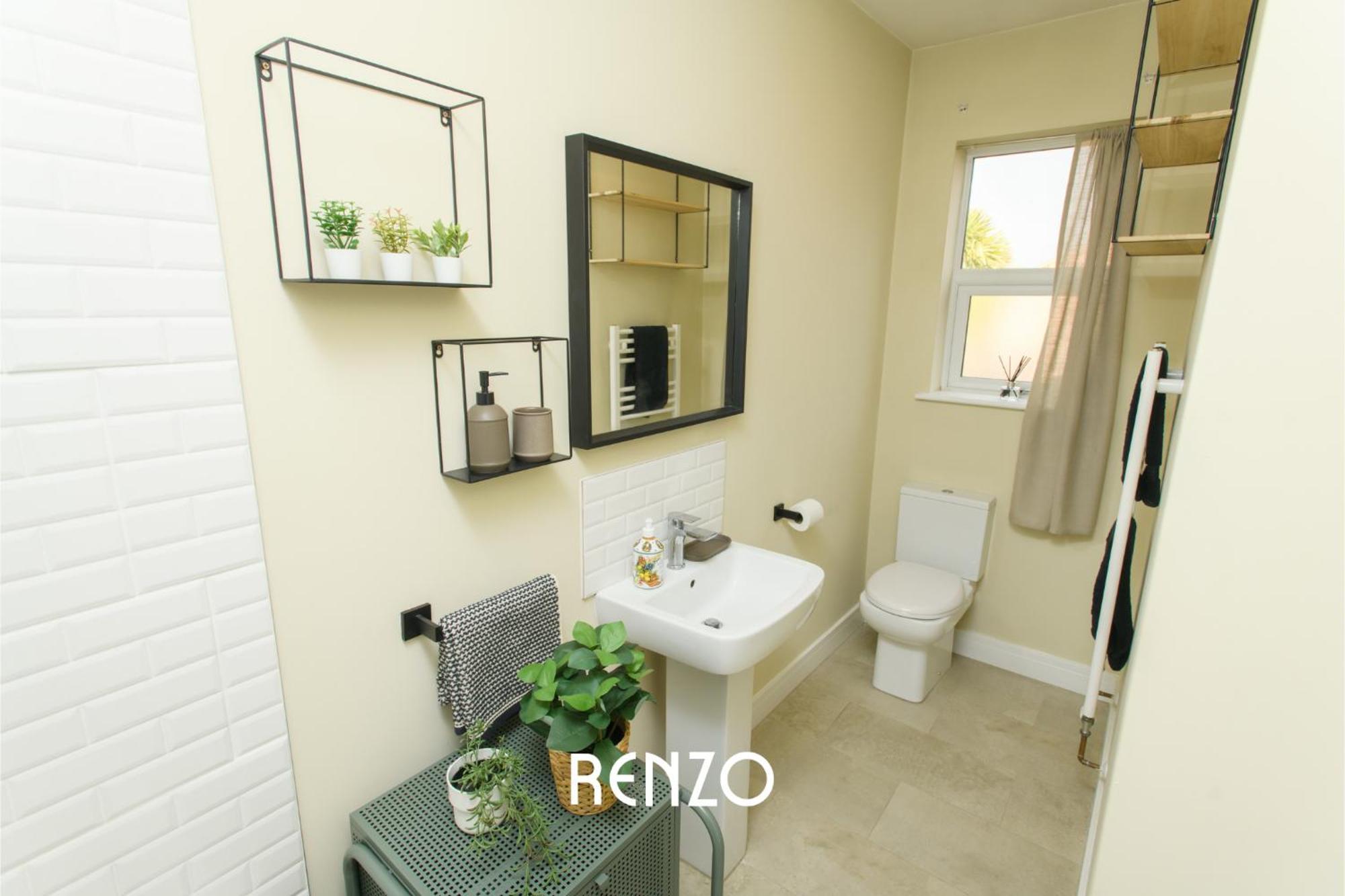 Holiday home Inviting 2 Bedroom In By Renzo, Close To Cathedral! *