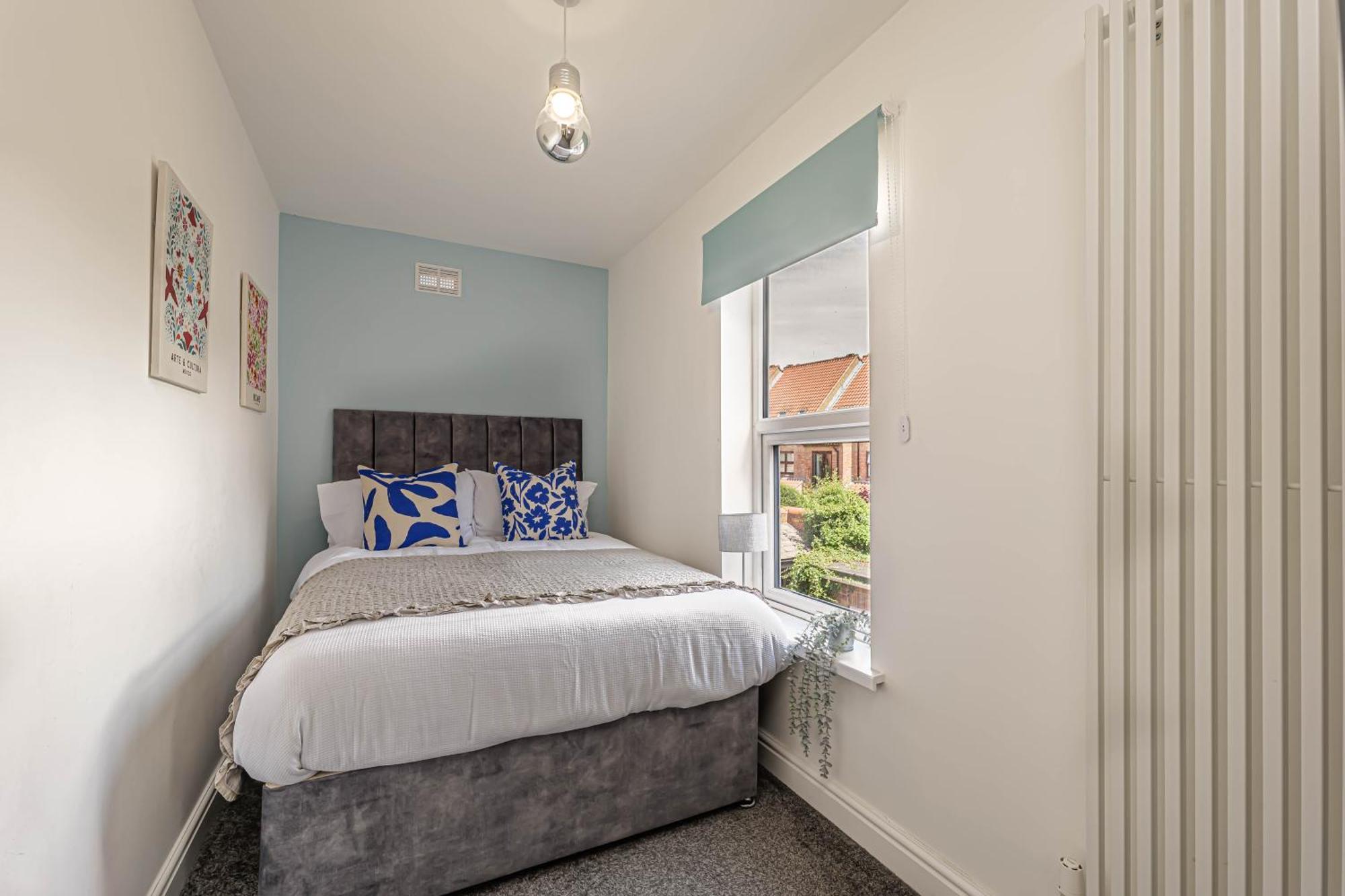Charming 3-bedroom In Historic Ideal For Families