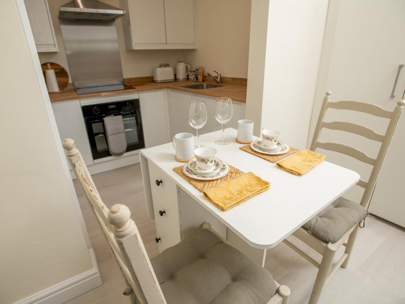 Apartment Pet Friendly Flat By The Castle Pass The Keys