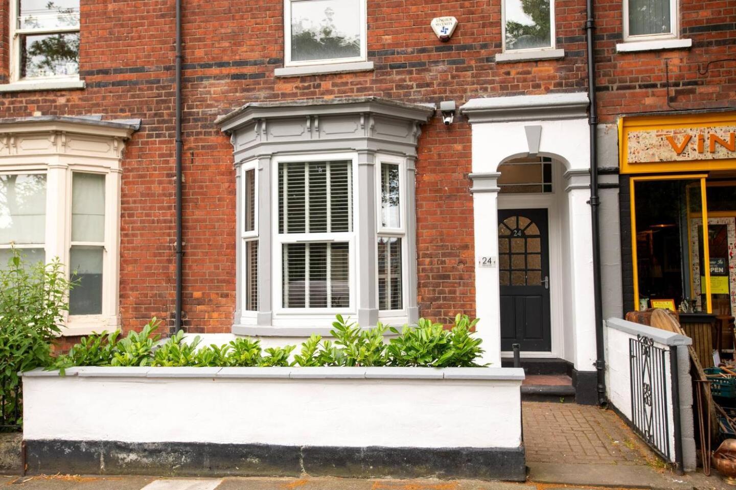 Pet Friendly Flat By The Castle Pass The Keys Apartment Lincoln