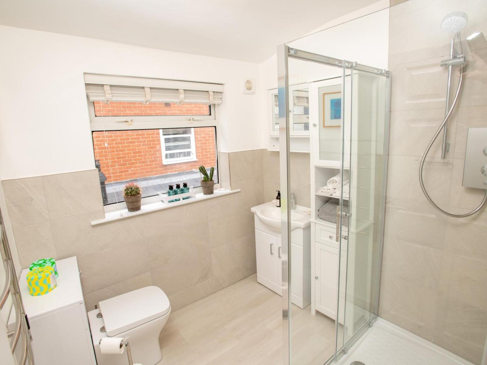 Apartment Pet Friendly Flat By The Castle Pass The Keys