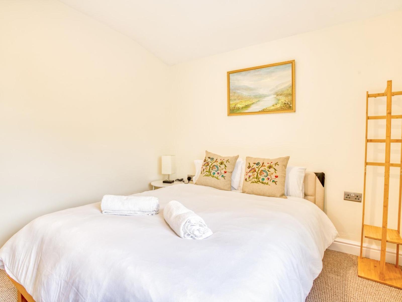 Apartment Pet Friendly Flat By The Castle Pass The Keys *