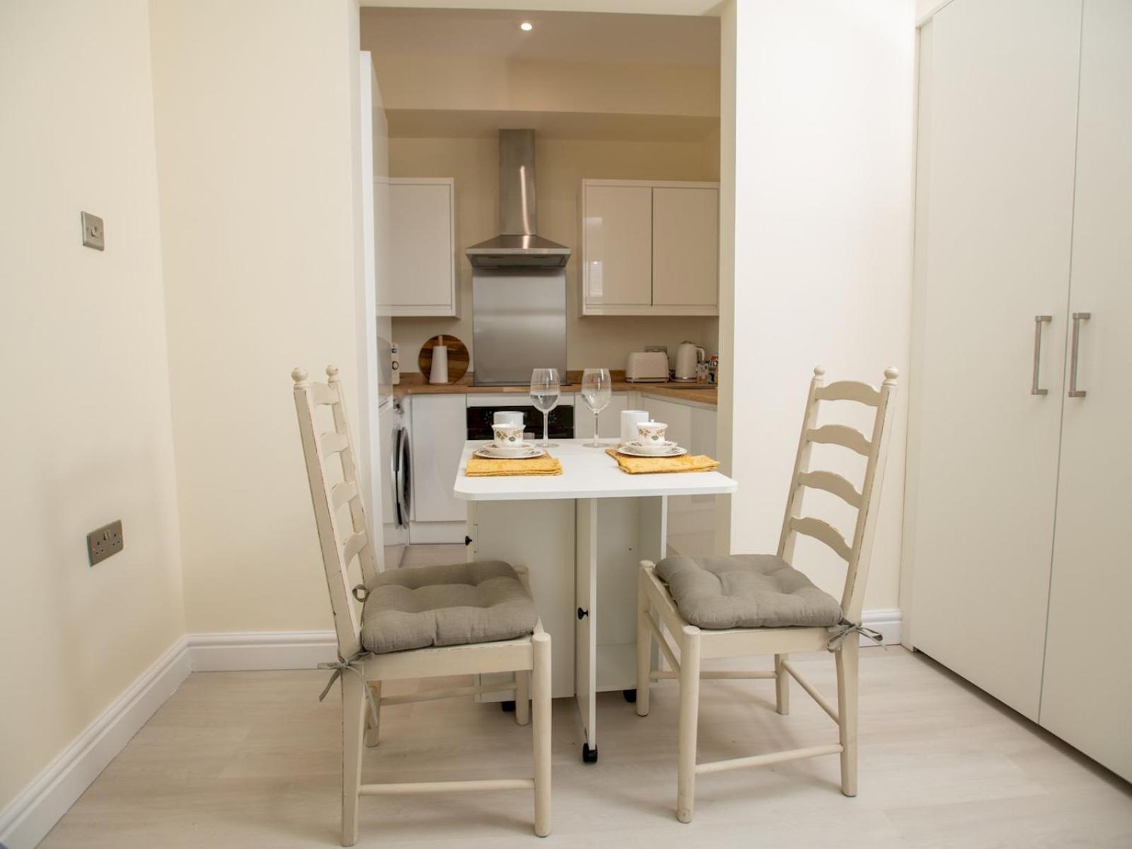 Pet Friendly Flat By The Castle Pass The Keys * Lincoln