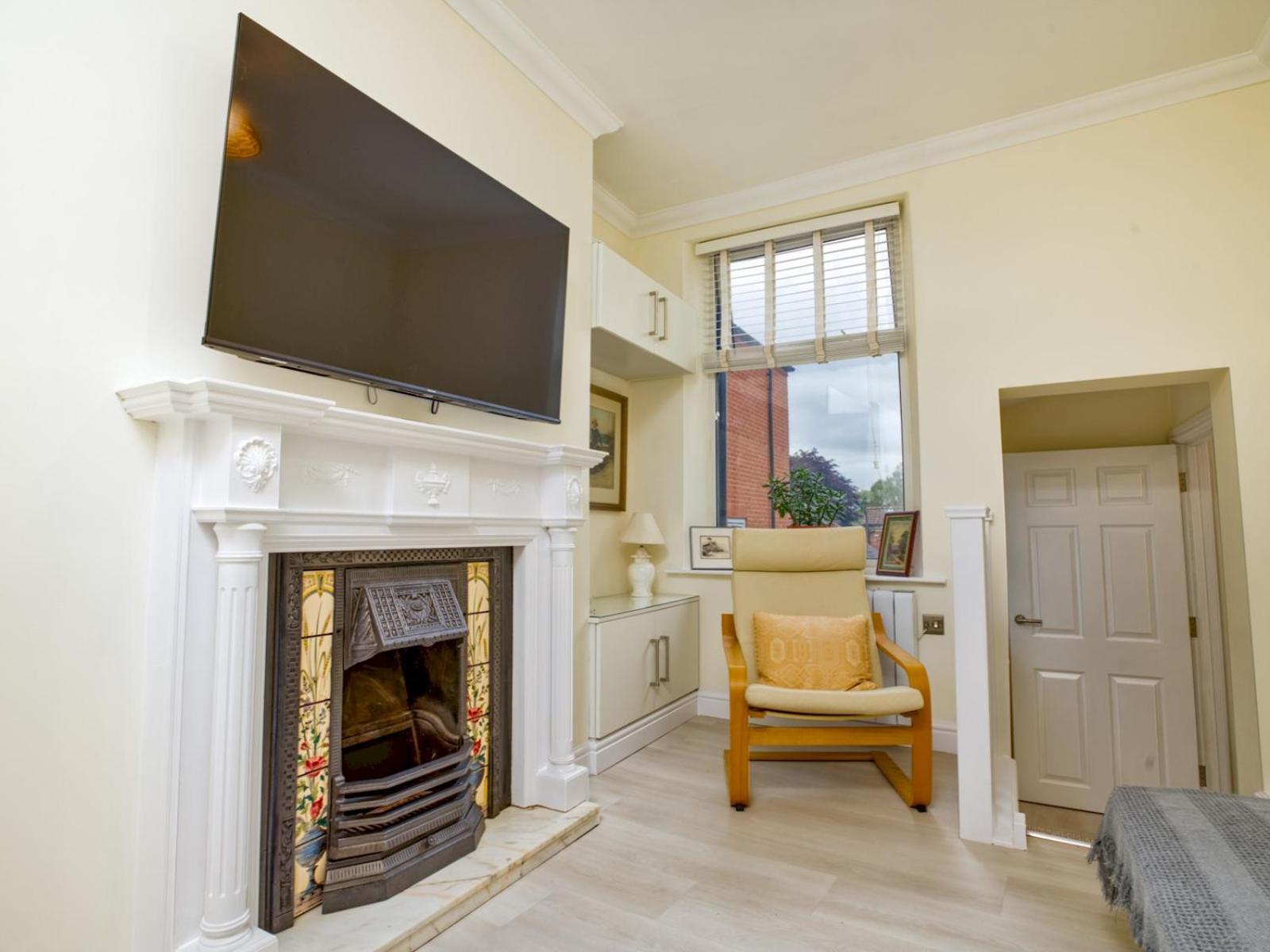 Pet Friendly Flat By The Castle Pass The Keys