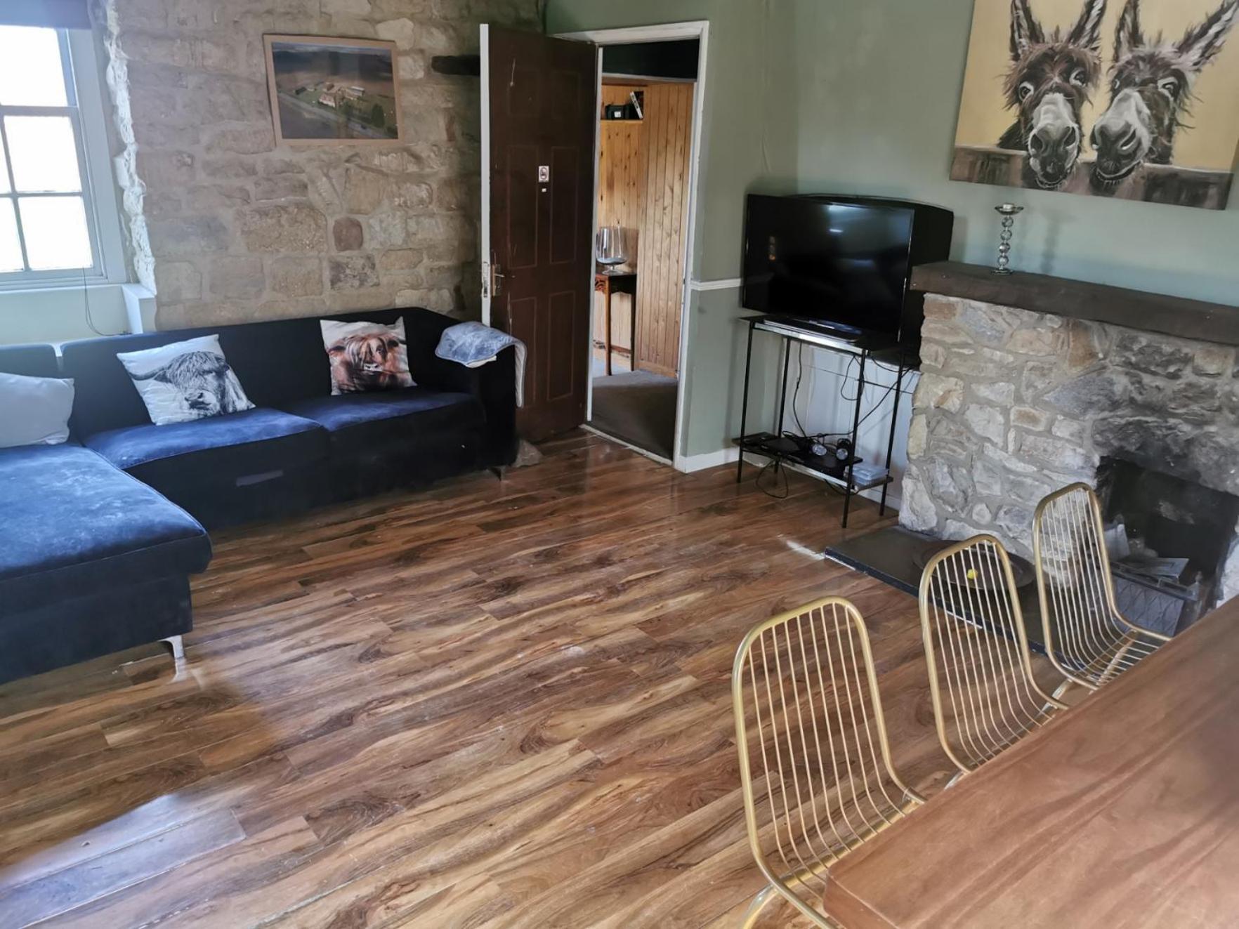 Hot Tub & Countrylife Cottage, Firepit For Groups *