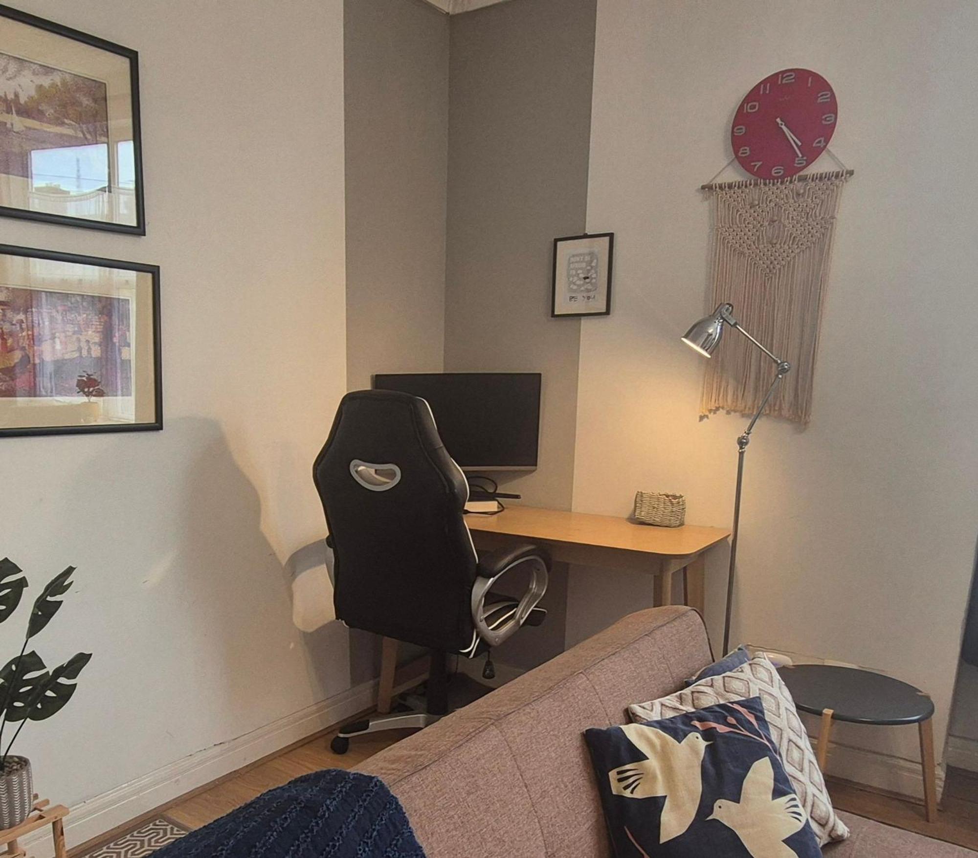 Cosy 1 Bed In *