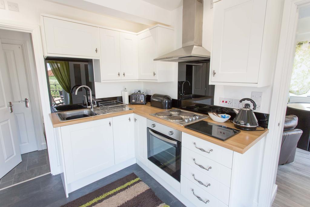 Retreat With Private Hot Tub Lincoln