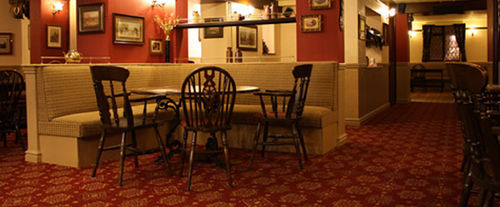 Horse And Jockey Apartment *