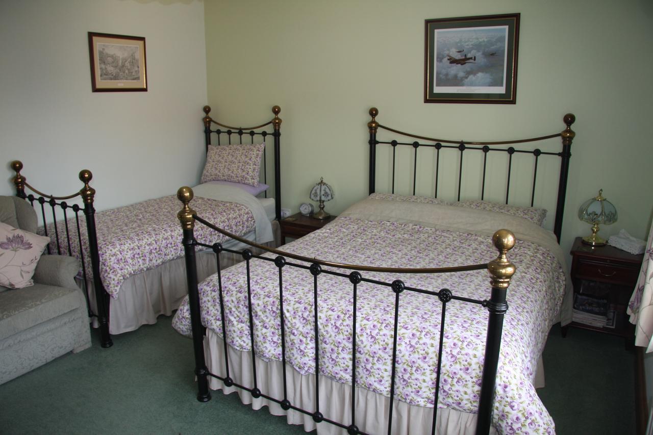 Field View Bed & Breakfast 3*