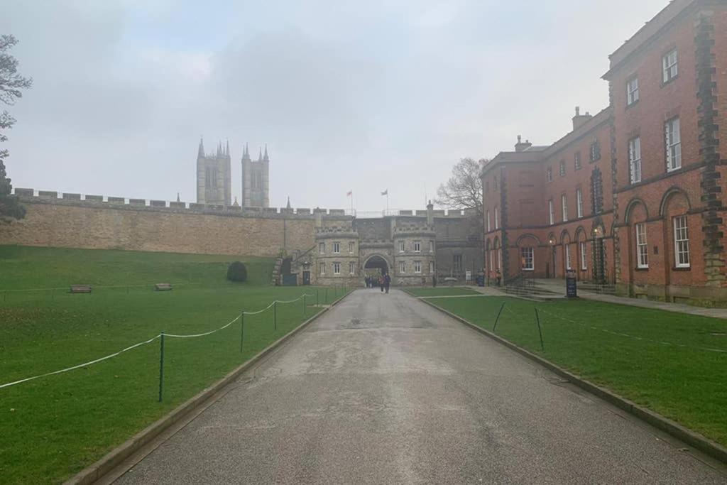 1 Bedroom Close To The Bailgate Apartment Lincoln
